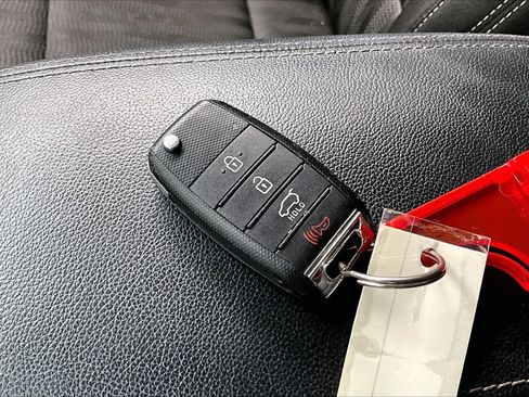 Used 2020 Kia Sportage LX FWD image 33