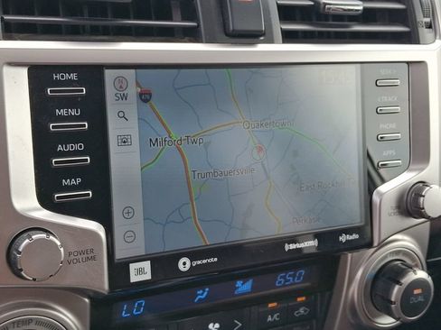Used 2022 Toyota 4Runner Limited AWD/4WD image 3