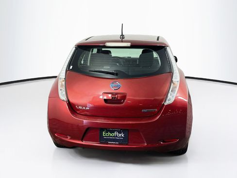 Used 2015 Nissan Leaf S w/ Charge Package FWD image 7