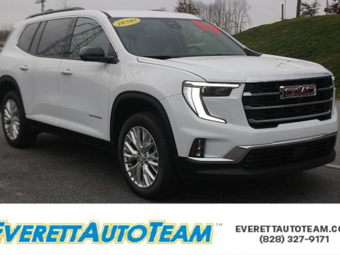 New 2025 GMC Acadia Elevation w/ Elevation Premium Package image 2