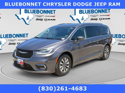 Used 2021 Chrysler Pacifica Touring-L