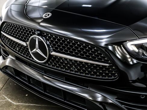 Used 2023 Mercedes-Benz C 300 Sedan image 14