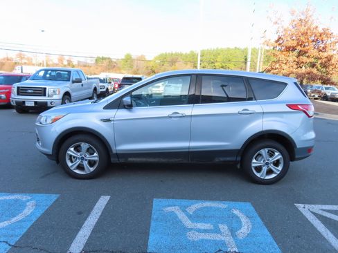 Used 2016 Ford Escape SE image 8