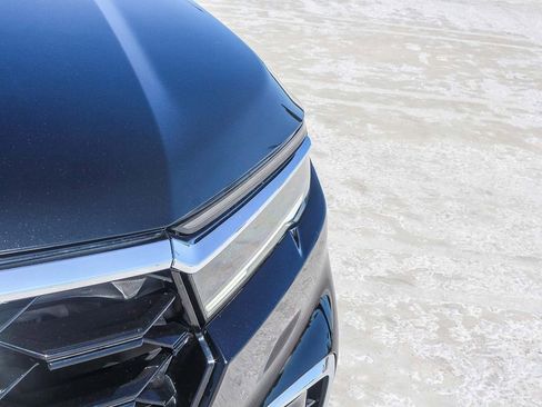 Used 2023 Honda Pilot Touring image 11