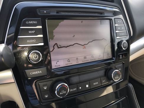 Used 2019 Nissan Maxima 3.5 SL w/ Floor Mat Group FWD image 16