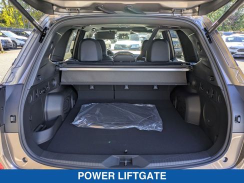 Certified 2025 Subaru Forester Limited image 19