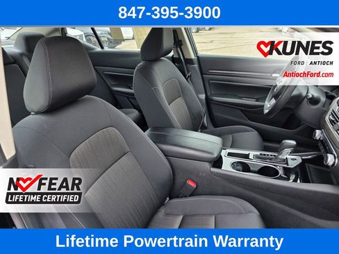 Used 2024 Nissan Altima 2.5 SV FWD image 31
