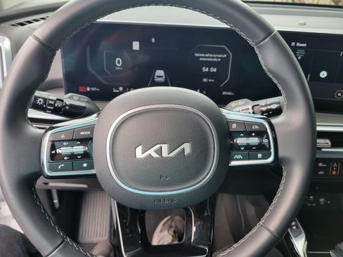 Used 2024 Kia Sorento SX FWD image 16