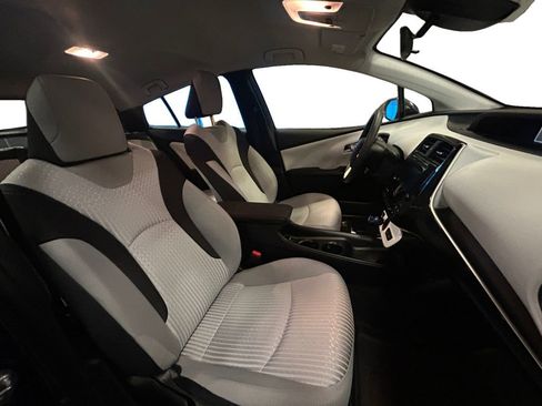 Used 2017 Toyota Prius Two w/ Prius Two Safety Plus Package image 15