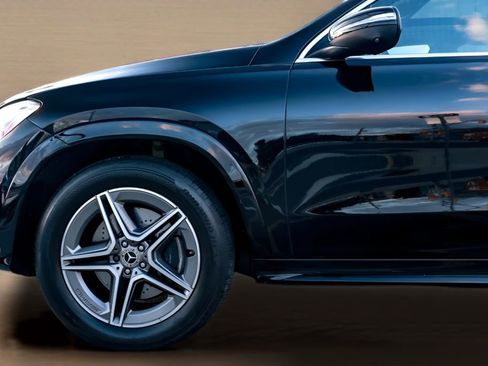 Used 2024 Mercedes-Benz GLE 450e 4MATIC w/ AMG Line Exterior image 12