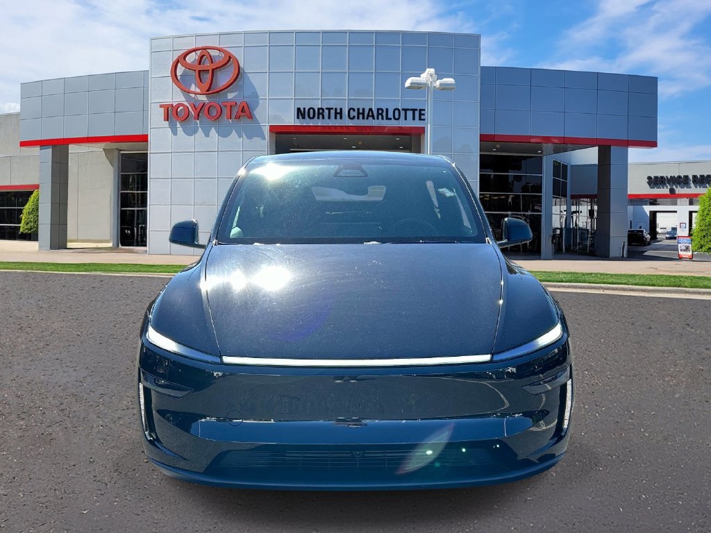Used 2026 Tesla Model Y Long Range AWD/4WD image 2
