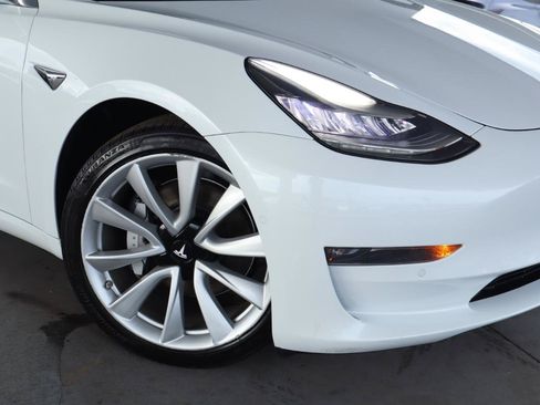 Used 2018 Tesla Model 3 Long Range AWD/4WD image 4