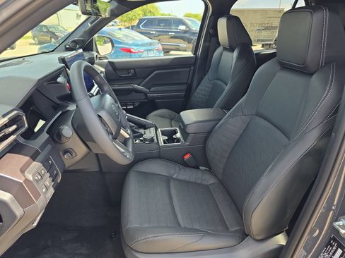 New 2026 Toyota 4Runner TRD Off-Road Premium AWD/4WD image 31