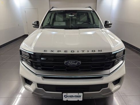 New 2026 Ford Expedition Platinum w/ Driver's Package AWD/4WD image 2