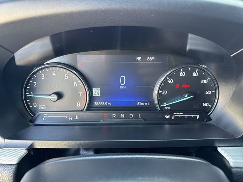 Used 2022 Ford Explorer XLT w/ Equipment Group 202A image 12