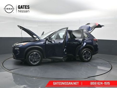 Used 2024 Nissan Rogue SV FWD image 51