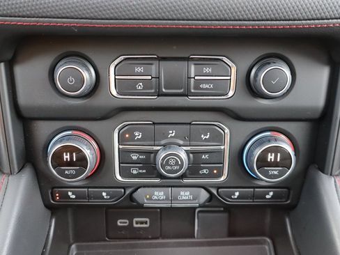 Used 2024 Chevrolet Tahoe RST image 7