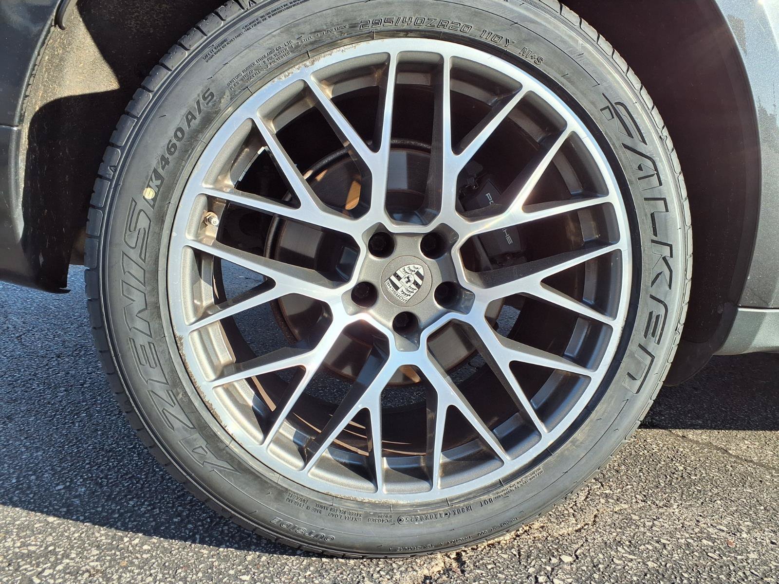 Used 2018 Porsche Macan AWD/4WD image 35