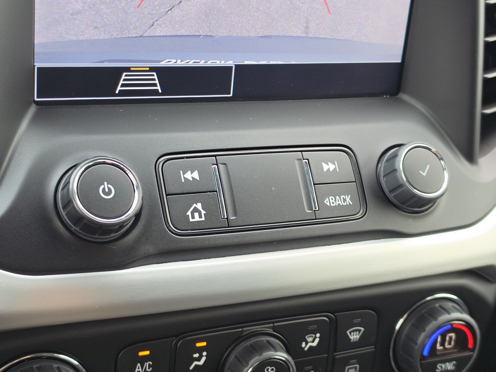 Used 2023 GMC Acadia SLE w/ Driver Convenience Package FWD image 28