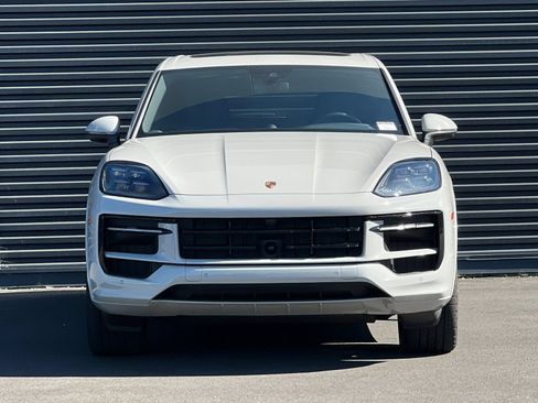 Certified 2026 Porsche Cayenne S AWD/4WD image 12