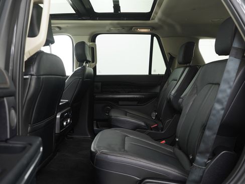 Used 2019 Ford Expedition Platinum image 20
