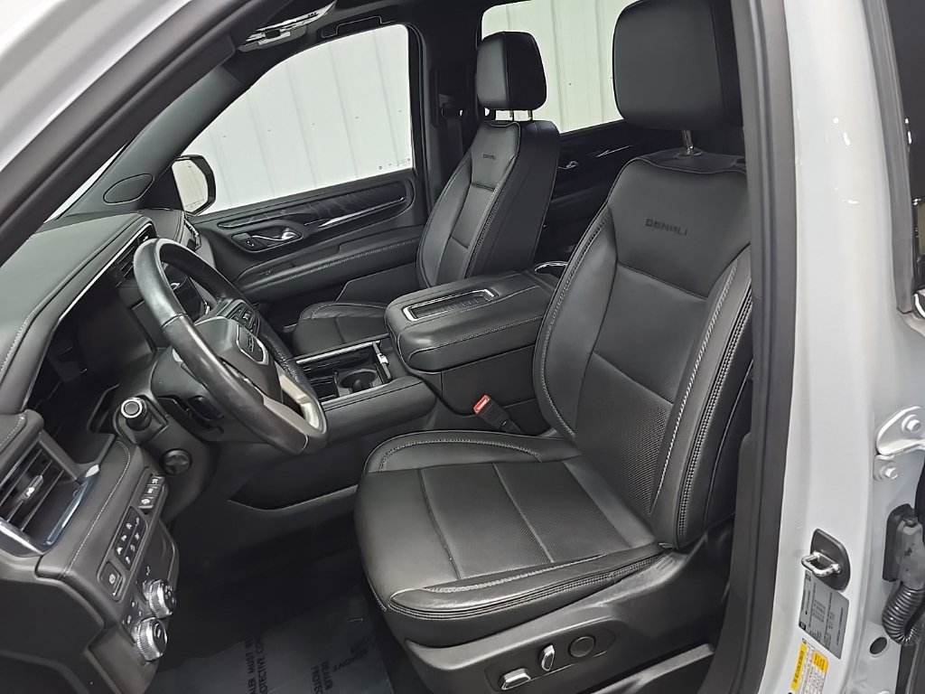 Used 2022 GMC Yukon Denali AWD/4WD image 32