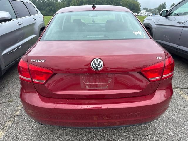 Used 2015 Volkswagen Passat 1.8T Limited Edition FWD image 4
