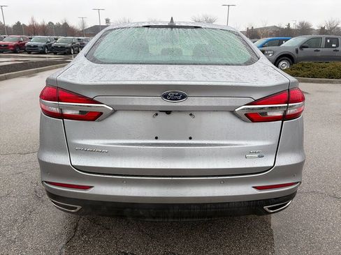 Used 2020 Ford Fusion SE image 6
