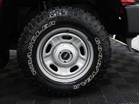 Used 2010 Ford F250 XL image 23