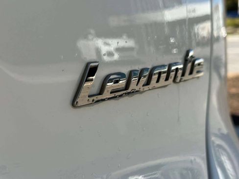 Certified 2024 Maserati Levante Modena Ultima image 18