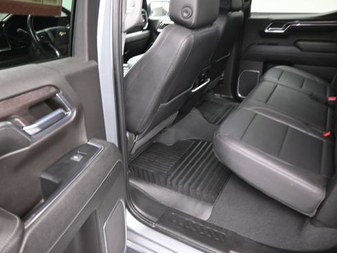 Used 2023 Chevrolet Silverado 1500 LTZ AWD/4WD image 17