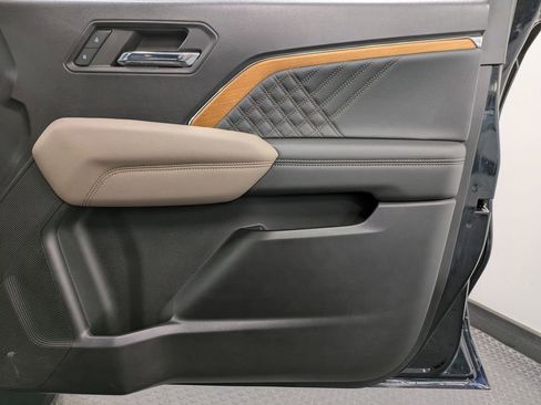 Used 2023 GMC Canyon Denali image 28