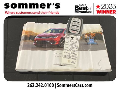 Used 2018 Chrysler Pacifica Touring-L image 24