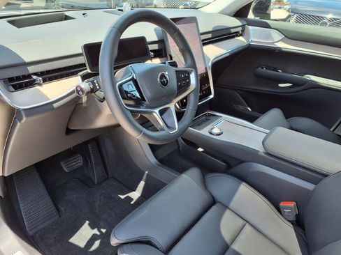 New 2025 Volvo EX90 Ultra image 12