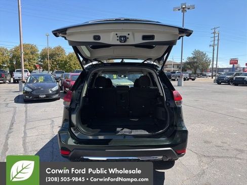 Used 2018 Nissan Rogue SV AWD/4WD image 29