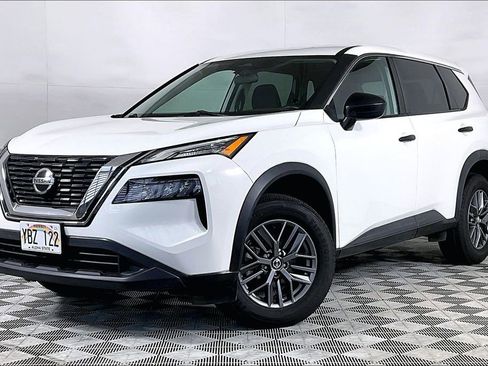 Used 2021 Nissan Rogue S image 1