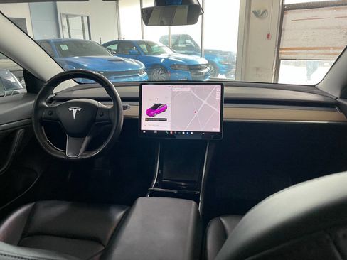 Used 2020 Tesla Model 3 Standard Range Plus image 25