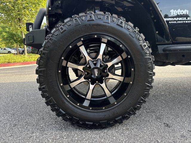 Used 2015 Jeep Wrangler Unlimited Rubicon w/ Connectivity Group AWD/4WD image 14