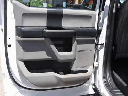 Used 2019 Ford F550 2WD Crew Cab Super Duty image 31
