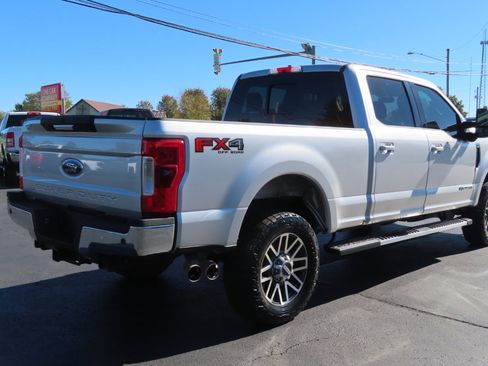 Used 2017 Ford F250 Lariat w/ Lariat Value Package image 18