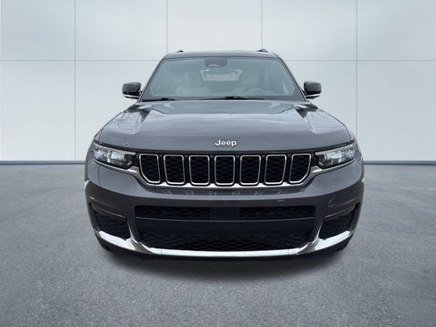 Certified 2023 Jeep Grand Cherokee L Limited image 10