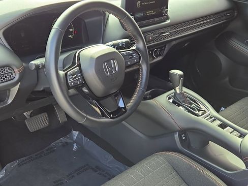 Used 2025 Honda HR-V Sport image 18