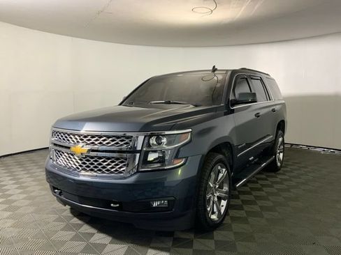 Used 2019 Chevrolet Tahoe LT w/ LT Signature Package AWD/4WD image 3