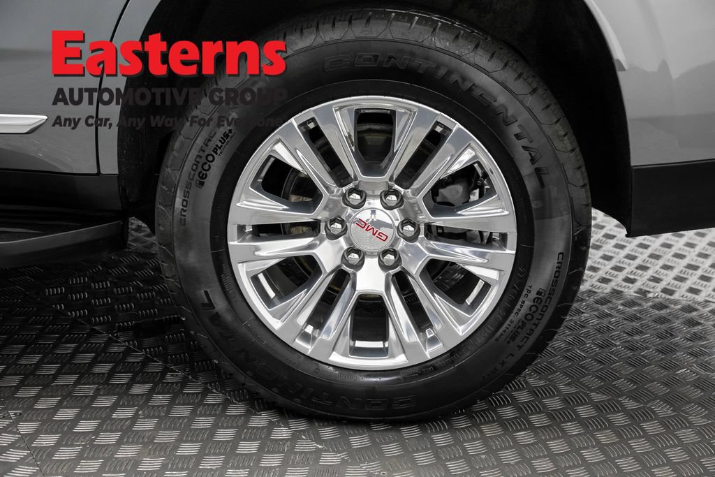 Used 2025 GMC Yukon Denali AWD/4WD image 39