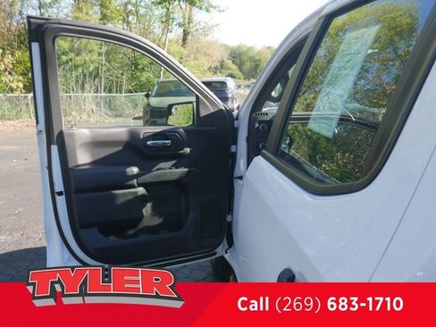 Used 2020 Chevrolet Silverado 1500 W/T w/ WT Fleet Convenience Package AWD/4WD image 18