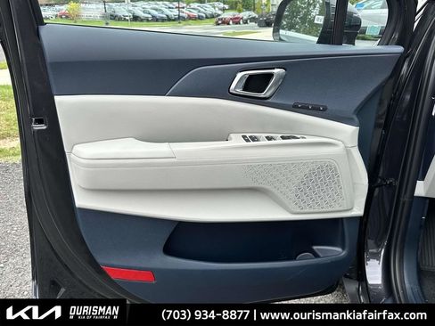 New 2026 Kia Carnival SX image 26