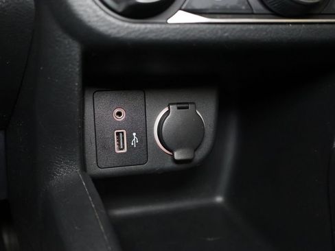 Used 2021 Nissan Kicks S FWD image 27