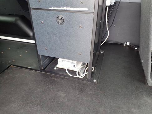 Used 2019 Ford Transit 150 XLT RWD image 23