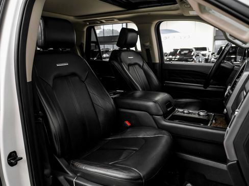 Used 2021 Ford Expedition Platinum AWD/4WD image 35
