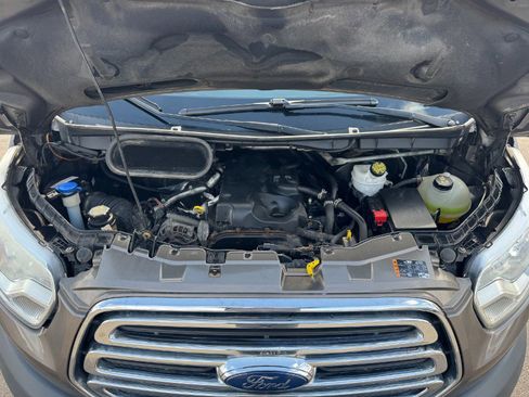 Used 2018 Ford Transit 350 XLT image 22